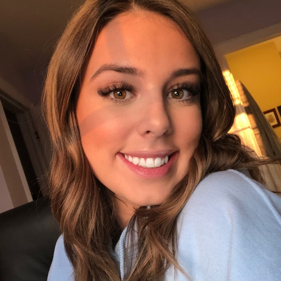 Meet your Posher, Ashleigh - Picture 1 of 1